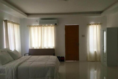 Cozy Escape with WiFi & Smart TV