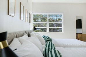 Deluxe Double Room | View from room - Lemon Branch (Miami Beach)