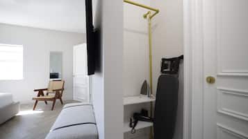 Deluxe-dobbeltværelse | Strygejern/strygebræt