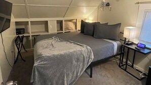 Dobbeltrom – comfort | Safe på rommet og wi-fi (inkludert)