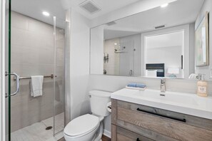 Towels - Hotel Studio (Second Level) - Unit D (Nokomis)