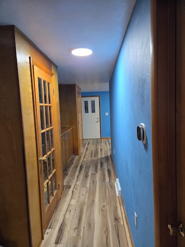 Cozy One Bedroom Suite in Peaceful Hill Top Neighborhood