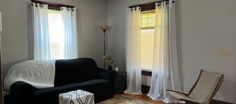 Centrally located 1-bedroom apartment with off street parking Rochester