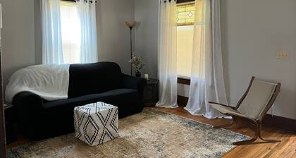 Centrally located 1-bedroom apartment with off street parking Rochester