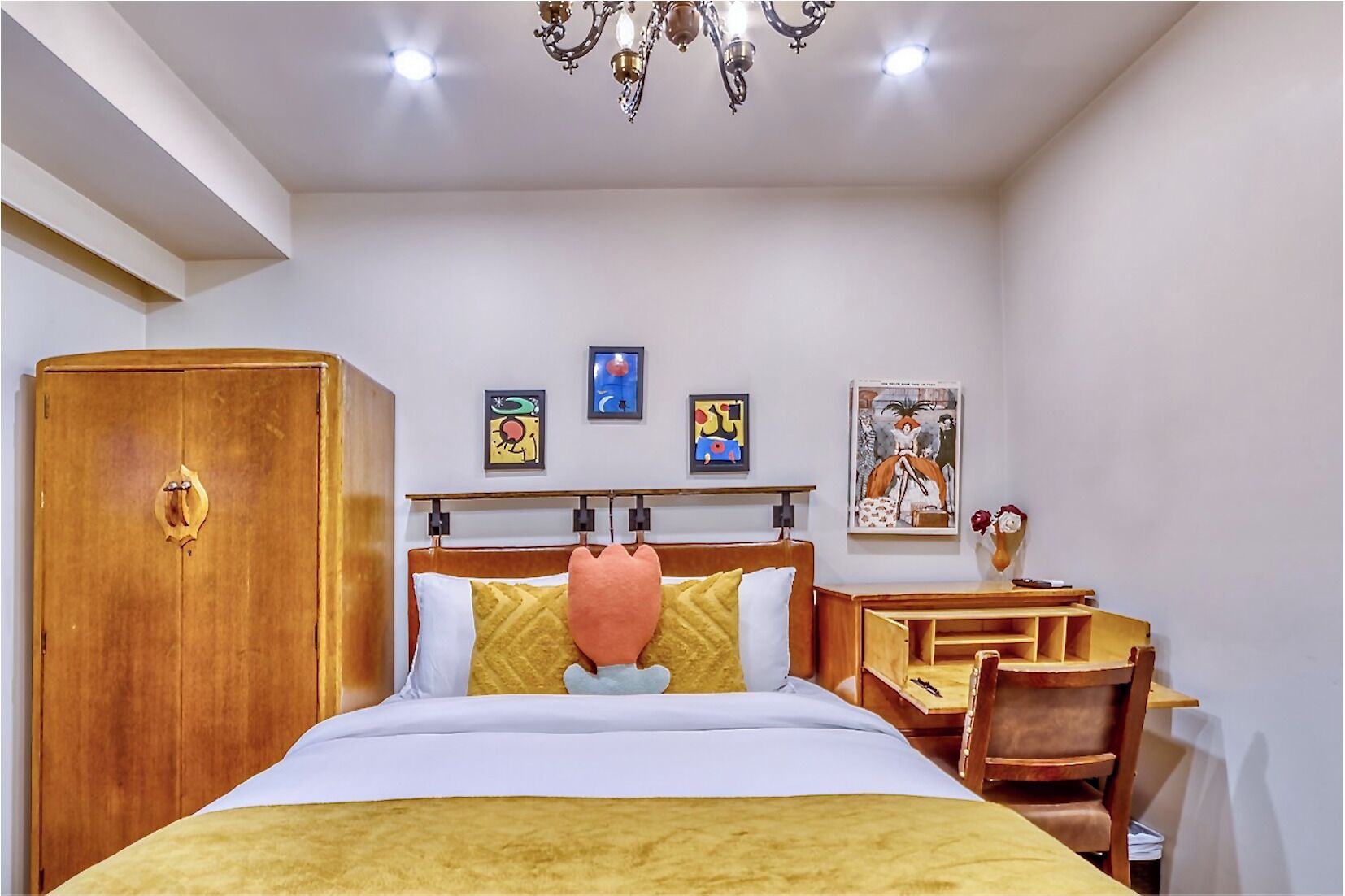 Gallery Room, 1 Queen Bed | Sábanas de algodón egipcio, ropa de cama de alta calidad y edredón 