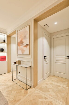Interior - Beautiful 1-bedroom apartment with private garden (Paris)