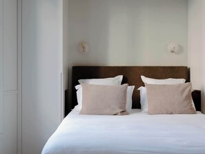 Room - Maison du Moulin Vert - Family suite with living room (Paris)