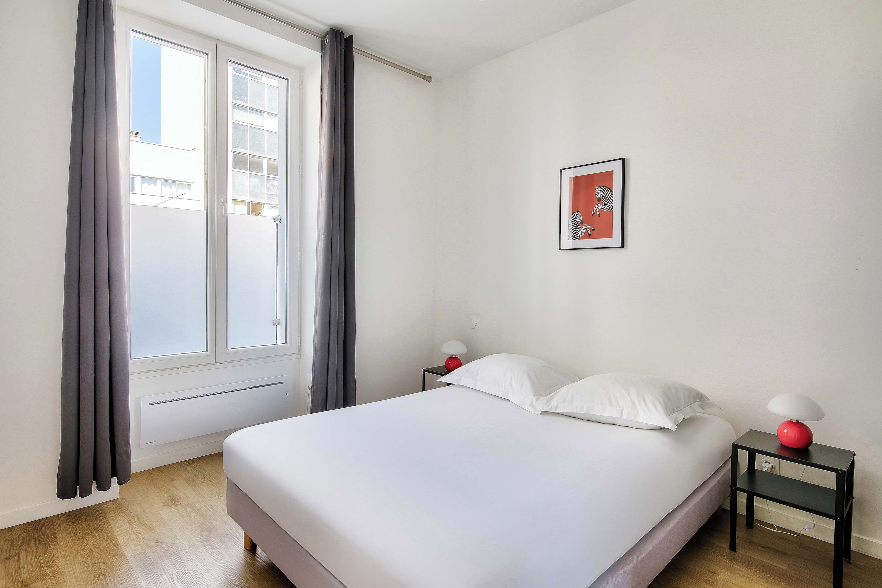 アイロン / アイロン台、WiFi、ベッドシーツ