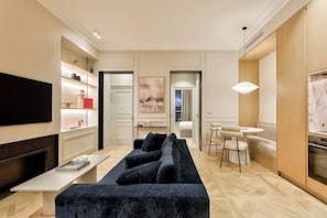 Living area - Beautiful 1-bedroom apartment with terrace (Paris)