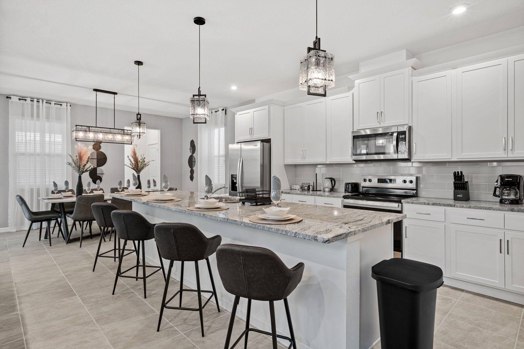 Luxury Villa | Private kitchen | Cookware/dishes/utensils, dining tables
