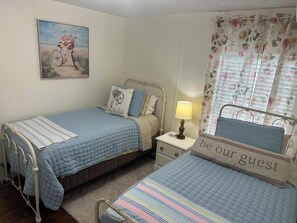 Unclassified image, 5 of 20, button