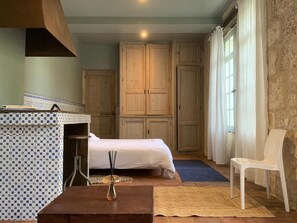 5 bedrooms, iron/ironing board, free WiFi, bed sheets - La Chartreuse (Bergerac)