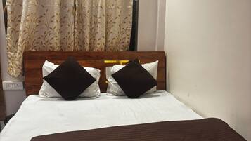 Deluxe Room, City View | Free WiFi