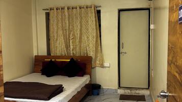 Deluxe Room, City View | Free WiFi