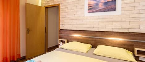 1 chambre, accĂšs Internet, draps fournis