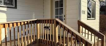 Potter Bunkhouse! 4 Bedroom, 2 Bath, 100% Handicap Accessibility. Pet friendly!