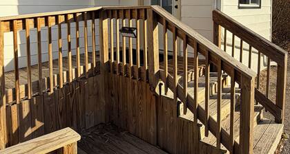 Potter Bunkhouse! 4 Bedroom, 2 Bath, 100% Handicap Accessibility. Pet friendly!