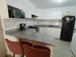 Mikrowelle, Ofen, Herdplatte