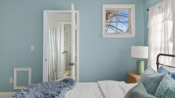 Schreibtisch, WLAN, Bettwäsche