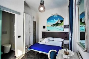 Schreibtisch, kostenloses WLAN