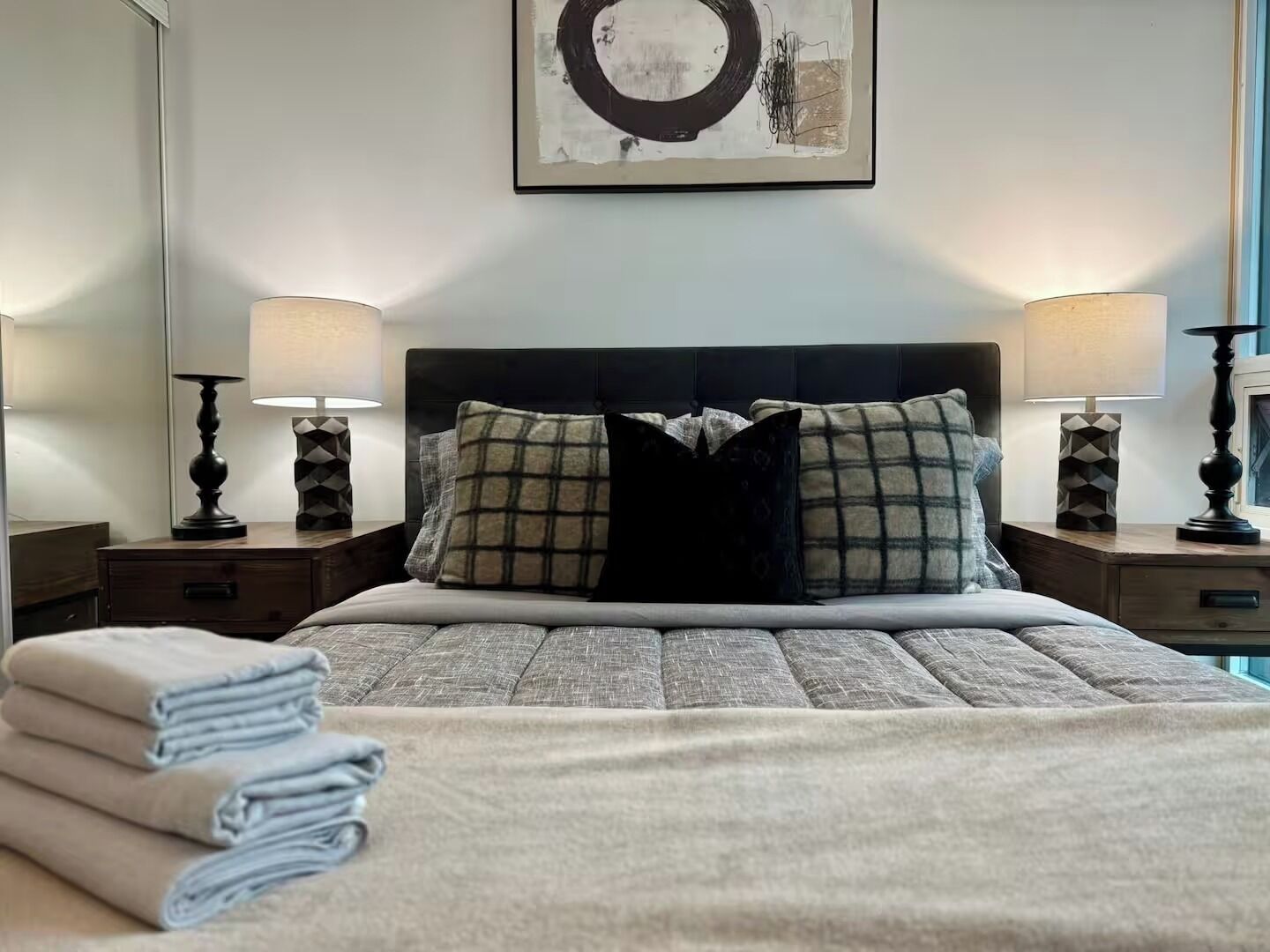 Free WiFi, bed sheets