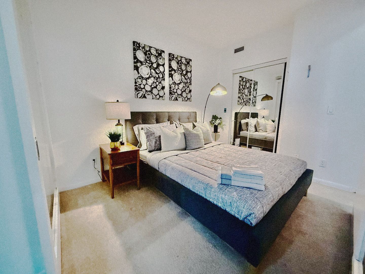 Executive Suite, City View | Free WiFi, bed sheets