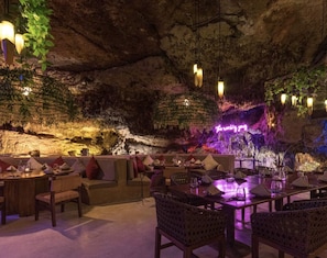 Botón de imagen sin clasificar, 4 de 32