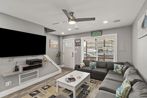 Smart TV - Paradise on the water.Walk to the beach. 2BD1.5Bth (Ocean City)