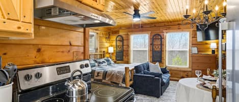 المنشأة من الداخل