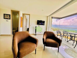 Smart TV - SUMMER APARTMENT IN SANTA FE DE ANTIOQUIA (Santa Fé de Antioquia)