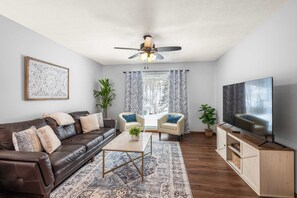 House, Multiple Beds, Patio, Garden View (Legacy Farm Retreat) | Living area - Legacy Farm Retreat Cozy Stay (Burlington)