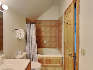 公寓式客房 (3 Bedrooms) | 住宿服务设施