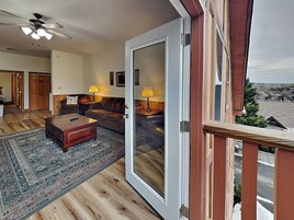 Condo (3 Bedrooms) | Comodidades da propriedade