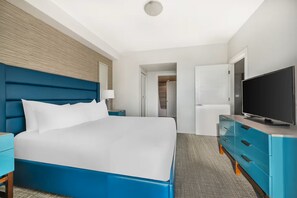 2 bedrooms, iron/ironing board, Internet, bed sheets - Thanksgiving week Getaway - MarBrisa Hilton Grand Vacations Club -2 Bedroom Plus (Carlsbad)