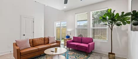 Maison mitoyenne Luxe, 3 chambres, cuisine | Coin séjour