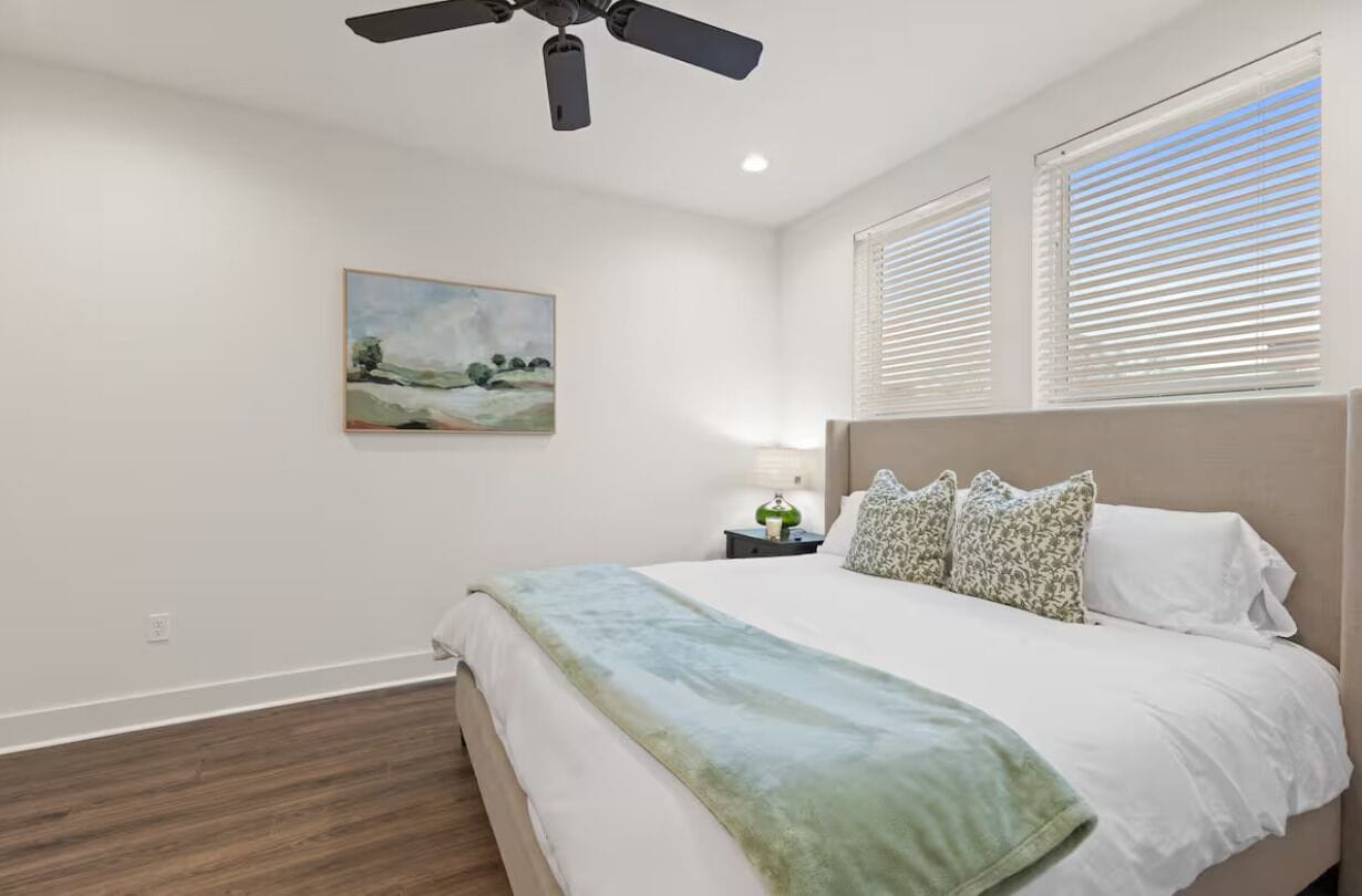 Casa de ciudad de lujo, 3 habitaciones, cocina | Tabla de planchar con plancha y wifi gratis 