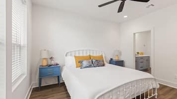 Luxus-Stadtwohnung, 3 Schlafzimmer, Küche | Bügeleisen/Bügelbrett, kostenloses WLAN