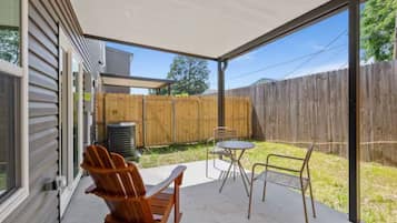 Luxury Townhome, 3 Bedrooms, Kitchen | Terrace/patio