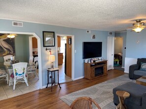 Uklassifisert bilde, 2 av 32, knapp