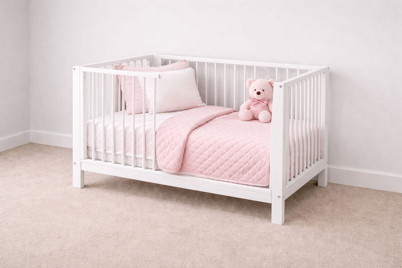 2 bedrooms, desk, iron/ironing board, travel cot