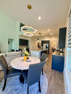 Dining - Premium 4BR Family Retreat – Elegant Living (Princeton)