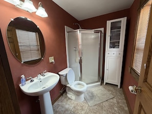Shower, towels
