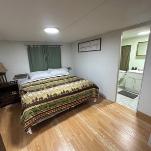 Bügeleisen/Bügelbrett, WLAN, Bettwäsche