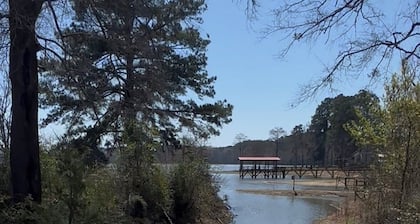 Water front fishing camp. Fisherman or birdwatchers piece of paradise.