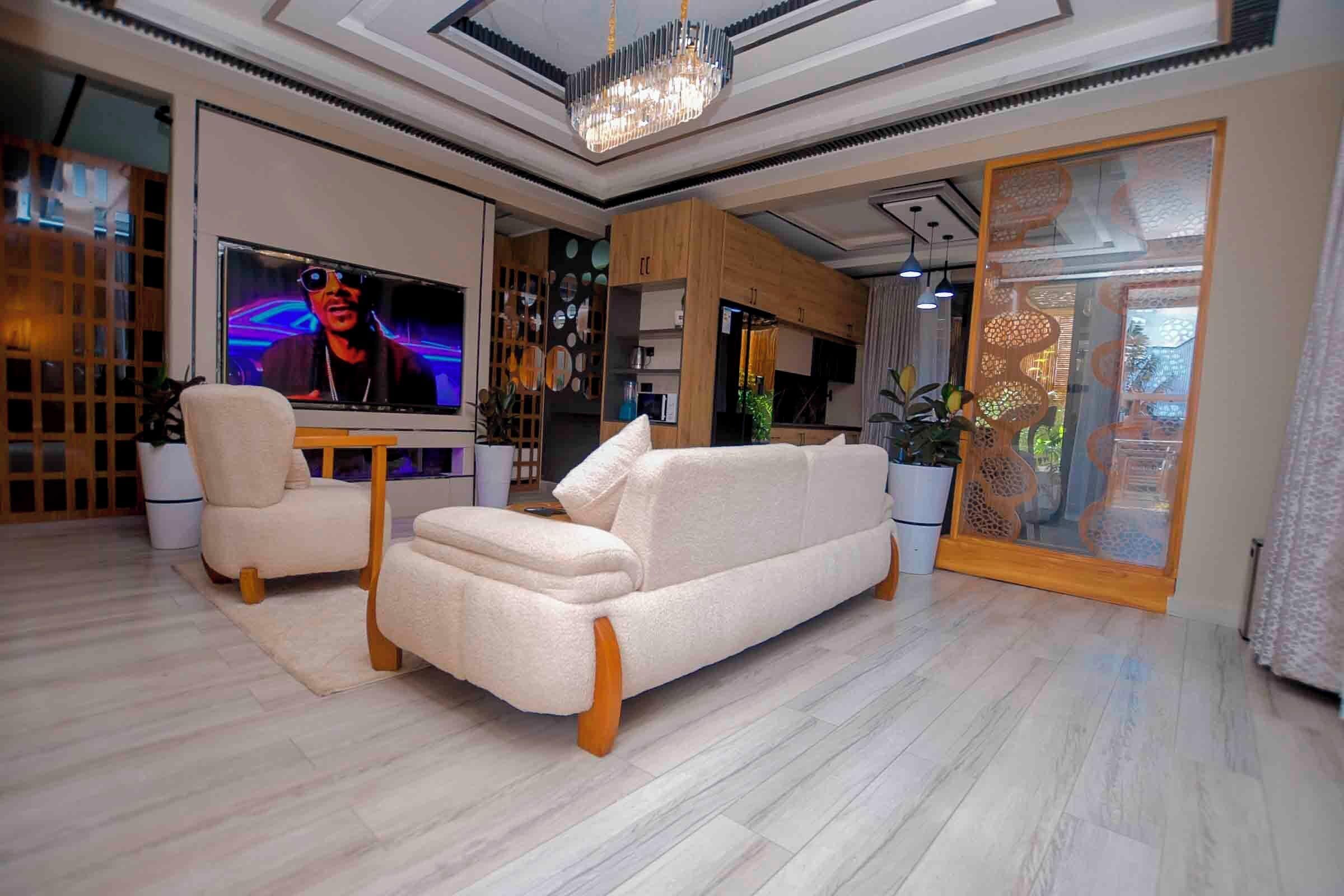 Executive Apartment, 1 Bedroom, Garden View | Living area