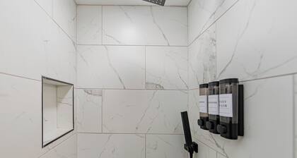 The 206: Oakland at Bragg
Renovated 3BR VA & FSU