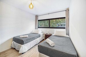 2 bedrooms, iron/ironing board, WiFi - Thayer Home Apartment W/ Wifi near Costanera Center (Providencia)