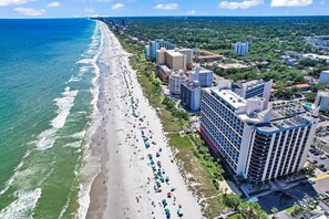 On the beach - Ocean Reef Resort 3BR Condo w/Pool and Oceanfront (Myrtle Beach)