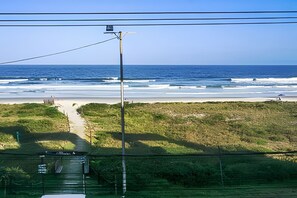 Unclassified image, 3 of 30, button - Studios Frente Mar Matinhos (Matinhos)