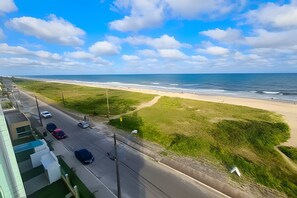 Unclassified image, 2 of 30, button - Studios Frente Mar Matinhos (Matinhos)